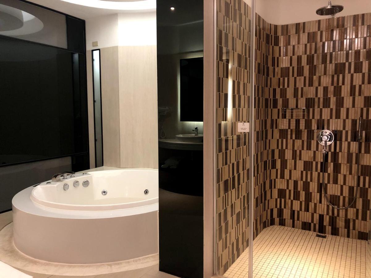 H Villa Inn Tajnan Kültér fotó